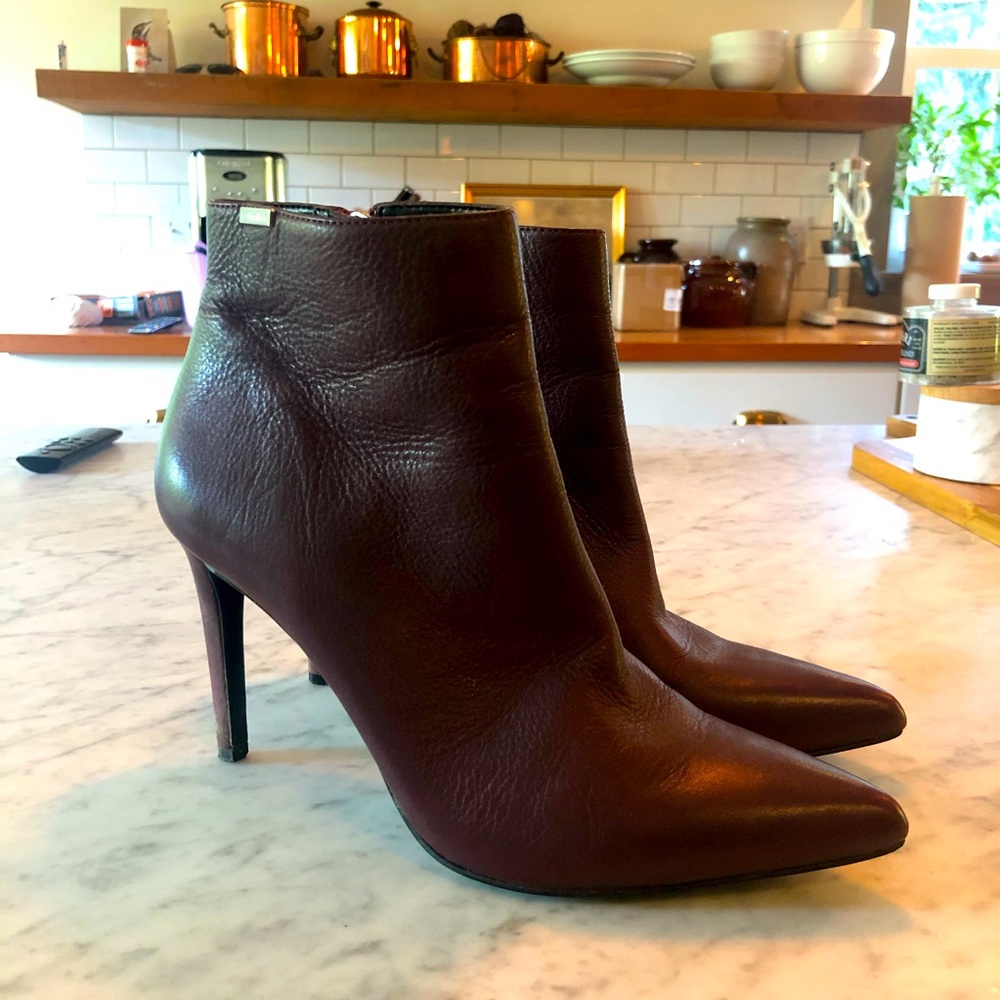 Calvin Klein Clariss ankle boot 9.5